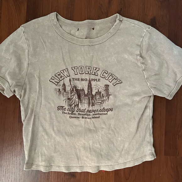 Tops - Beige New York City Graphic Baby Tee